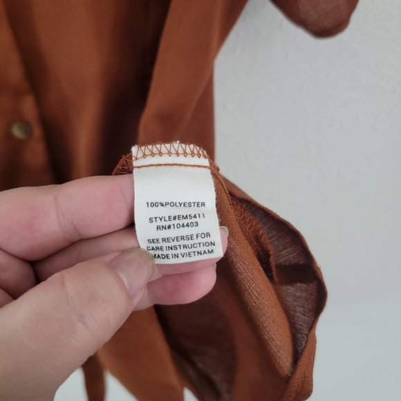 Large Orange E&M Short Sleeve Blouse - Picture 4 of 4